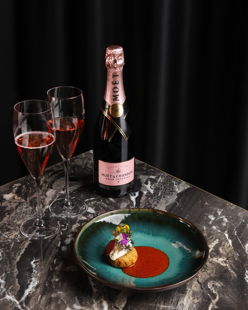 Pezsgő és indiai étel házassága? A Bombay Budapest és a Moët & Chandon bebizonyította, hogy nem lehetetlen Remind magazin