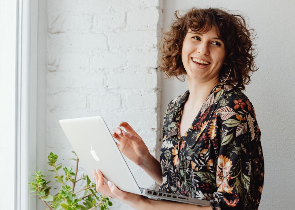 Az ötlettől a megvalósításig – Így legyen tudatos a cégalapítás Remind magazin