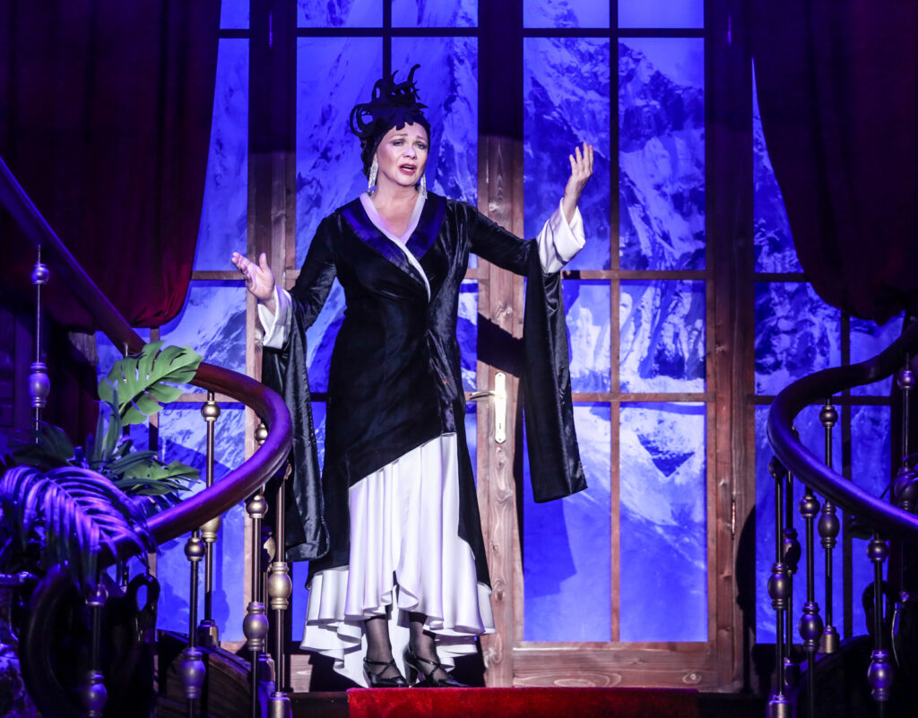 Fekete Péter öcsém, te kis ügyefogyott… – A Centrál Színház új bemutatója, ahogyan Básti Juli látta Remind magazin