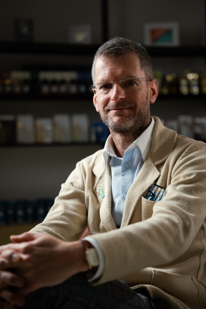 parfum_zolyomi_zsolt