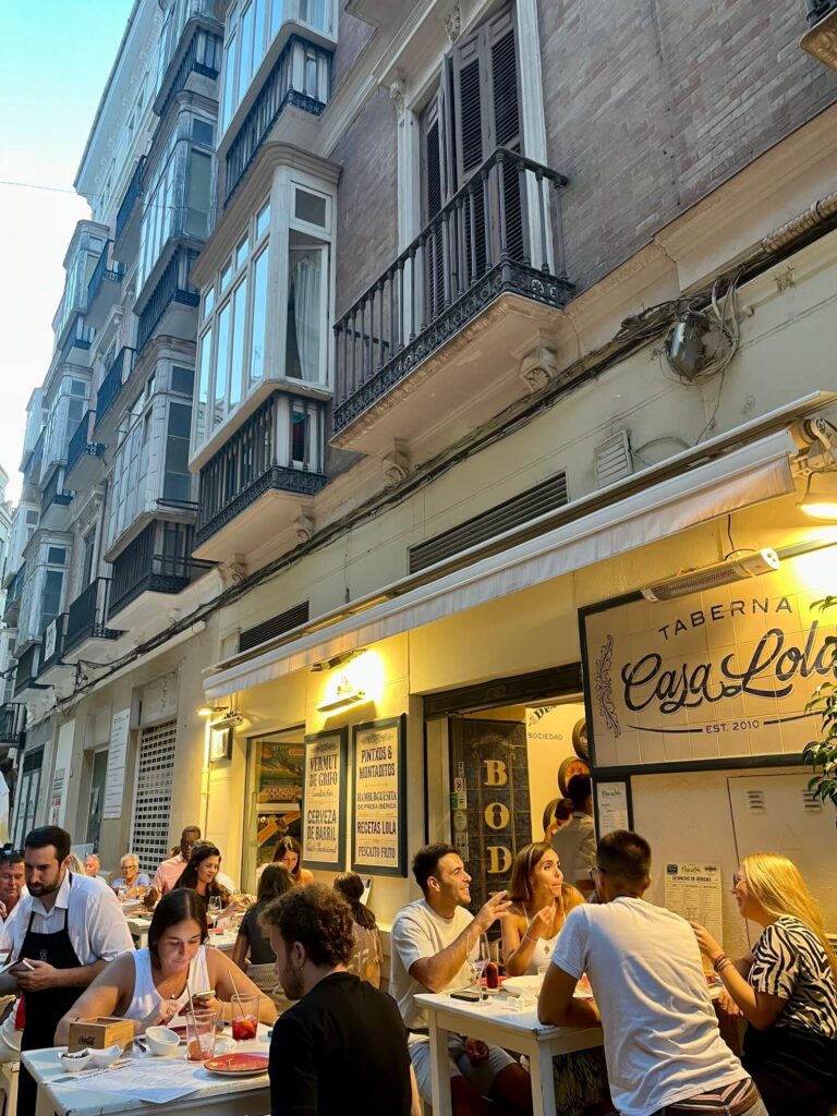 A színes, szagos, szélesvásznú város: Málaga Remind magazin