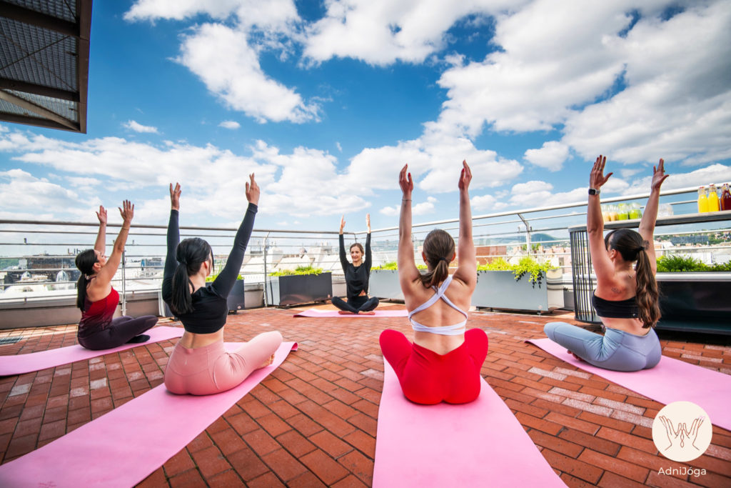 Jógával segíteni - interjú Kovács Dóra Fannival Remind magazin