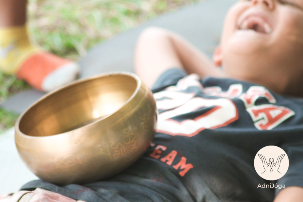 Jógával segíteni - interjú Kovács Dóra Fannival Remind magazin