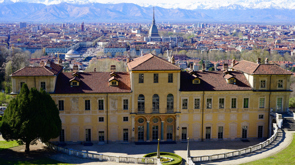 Set-jetting Torinóban: a Lidia ügyvédnő forgatási helyszínei Villa della Regina